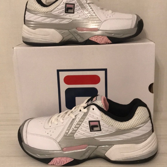 Fila Shoes - Fila tennis court shoes size 9 white black pink